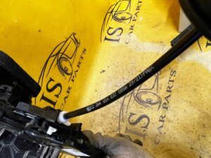 ZAMEK DRZWI CIĘGNO KLAMKA PRZÓD PRZEDNI PRAWY PRAWE 5 PIN SKODA SCALA