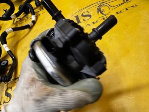 ELEKTRYCZNA POMPKA POMPA WODY RENAULT ESPACE VI AUSTRAL