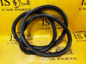 KAROSERYJNA USZCZELKA DRZWI TYŁ AUDI A8 D5 KRÓTKI