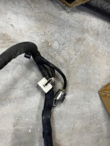 WIĄZKA PRZEWODÓW KOMORY SILNIKA BELKI JEEP GRAND CHEEROKIE WK2 SRT 6.4