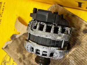 ALTERNATOR RENAULT CAPTUR CLIO IV 0.9 TCE