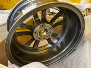 4 X FELGA ALUMINIOWA FELGI KOŁA 17″ V 631 FERRICGREY BMW 5 G30 G31 NOWA OEM