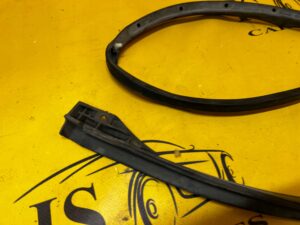 USZCZELKA DRZWI PRZÓD PRAWY CITROEN C4 PICASSO II