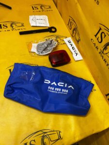 ZESTAW NAPRAWCZY AWARYJNY UCHO HOLOWNICZE ŻARÓWKI DACIA SANDERO III