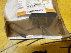 OSŁONA ZAŚLEPKA UCHA HOLOWNICZEGO ZDERZAKA TYŁ BMW 7 F01 F02 F04 NOWA OEM