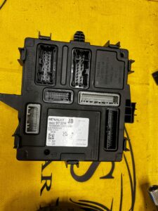 ZESTAW STARTOWY ECU BCM STACYJKA DACIA SANDERO III 2023R 1.0 TCE LPG ECO-G