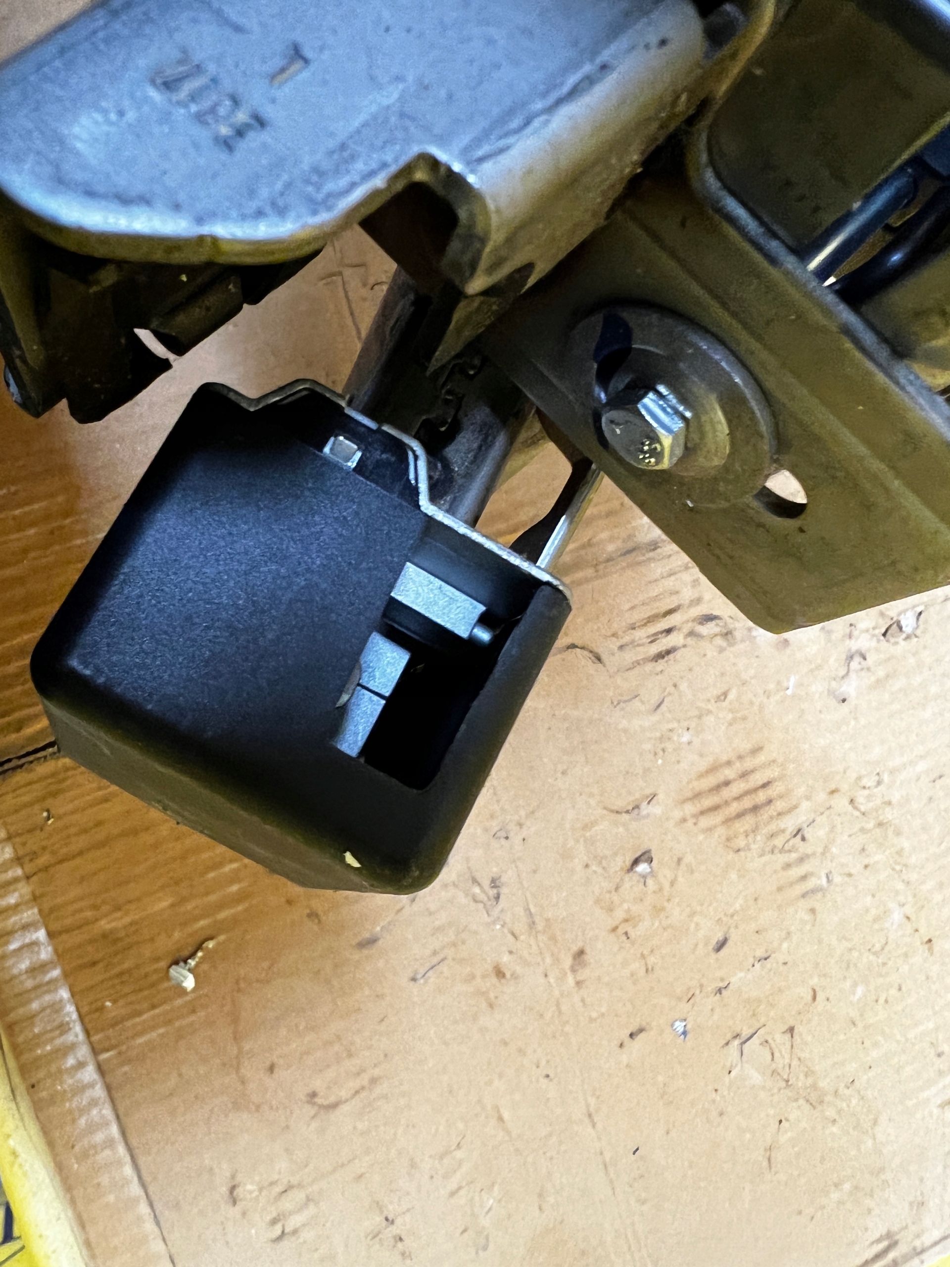 KOLUMNA KIEROWNICZA SZTYCA RENAULT MEGANE IV