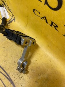 PRZEWÓD KLEMA PLUSOWA LAND ROVER L462 DISCOVERY V