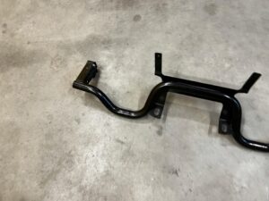 BELKA WZMOCNIENIE ZDERZAKA PRZÓD CHŁODNIC LAND ROVER DISCOVERY 5 V L462