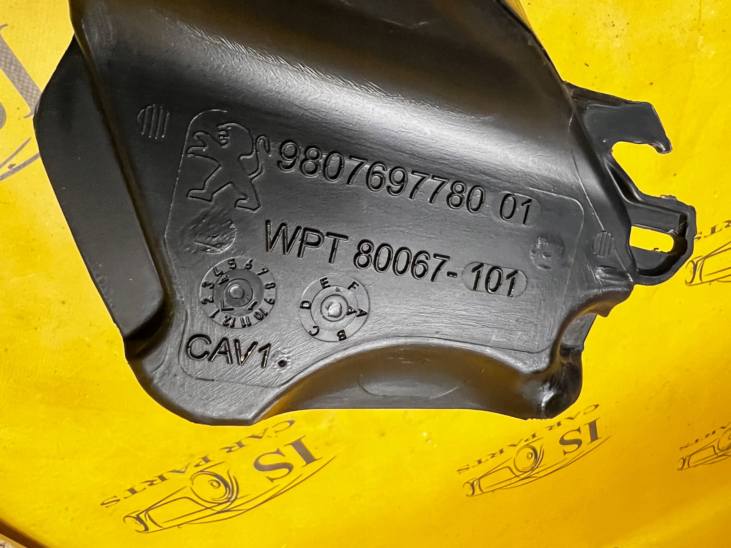 KOMPLET ODPŁYW WODY PODSZYBIA LEWY PRAWY PEUGEOT 308 II T9
