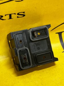 MOCOWANIE WSPORNIK RADARU CZUJNIKA MARTWEGO POLA PRAWE PRAWY FORD KUGA MK3