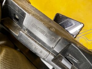 LISTWA BŁOTNIKA PRZÓD PRAWY PRAWA RENAULT SCENIC IV