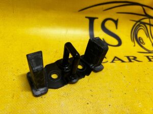 RYGIEL ZAMKA KLAPY BAGAŻNIKA TYŁ FORD KUGA MK3