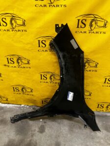 PRAWY BŁOTNIK CZARNY AGATE BLACK FORD ESCAPE MK4 USA WGNIOTKA