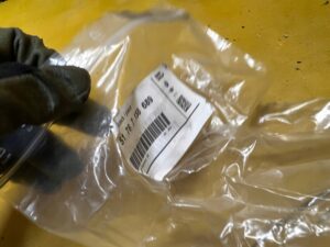 USZCZELKA MASKI POKRYWY SILNIKA BMW 1 E81 E87 3 E90 NOWA OEM