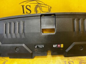 ŚRODKOWA GÓRNA OSŁONA CHŁODNIC PASA PRZEDNIEGO PRZÓD GENESIS GV70