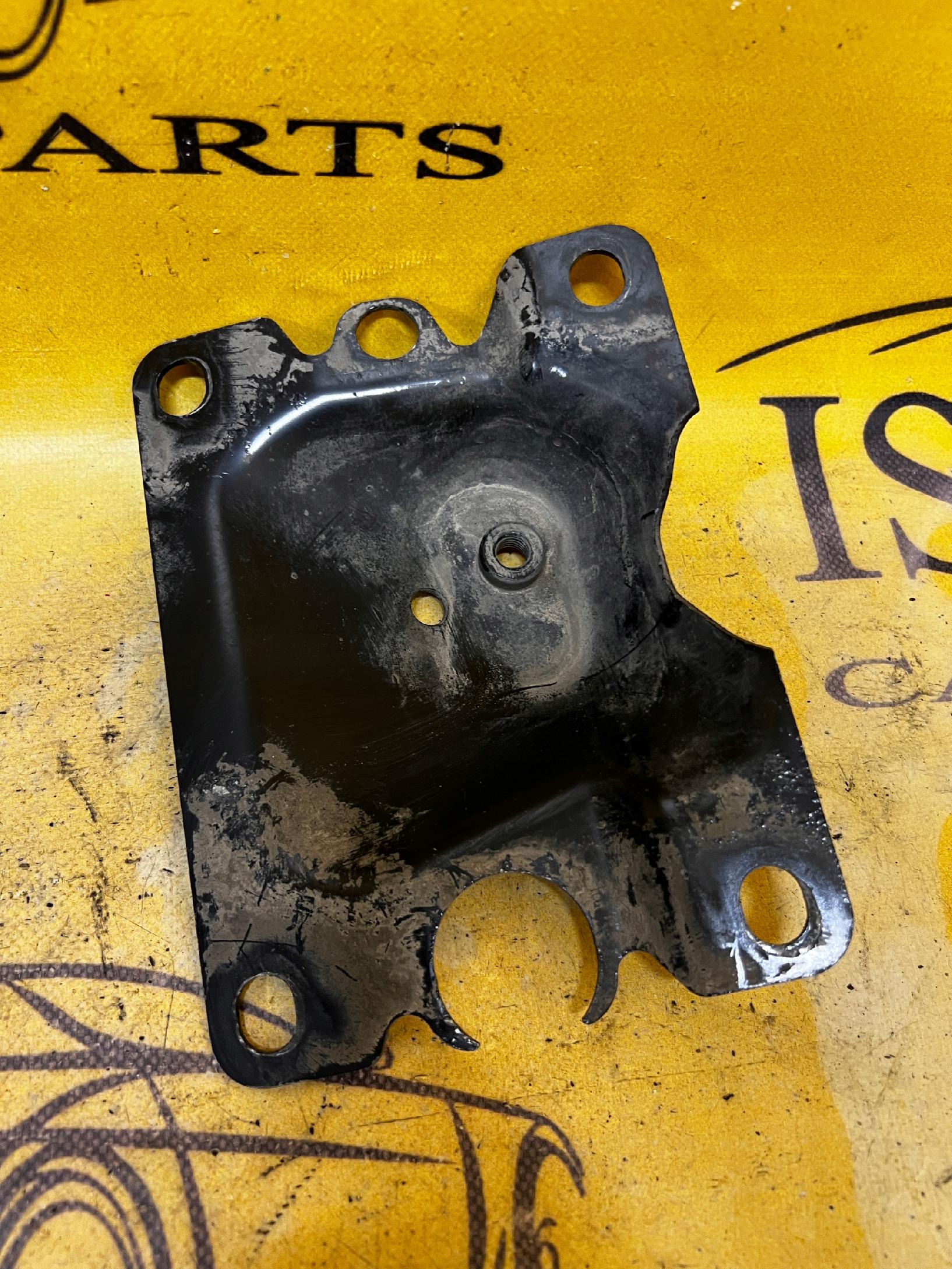 WSPORNIK UCHWYT MOCOWANIE MERCEDES A45 S AMG W177