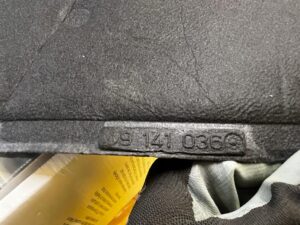 WYGŁUSZENIE PODBITKA MASKI POKRYWY SILNIKA BMW 1 E81 E82 E87 E88 NOWE OEM