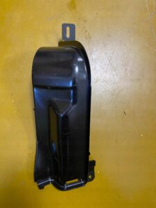 MOCOWANIE BLACHA WSPORNIK UCHWYT INFINITI Q50 Q70