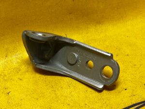 ZAWIAS DRZWI PRAWY GÓRNY PRZÓD FORD KUGA MK2