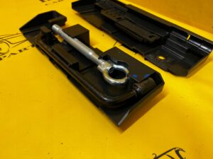 ZESTAW NAPRAWCZY KLUCZ DO KÓŁ PŁASKI KLIN KOŁA CITROEN C4 GRAND PICASSO II