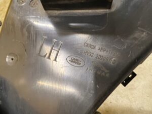 KIEROWNICA KANAŁ POWIETRZA HAMULCÓW LEWY LAND ROVER DISCOVERY 5 V L462