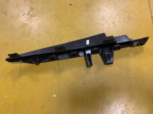 WSPORNIK MOCOWANIE STELAŻ CITROEN PEUGEOT 5008 II