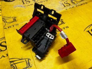 SKRZYNKA BEZPIECZNIKÓW ROZDZIELACZ PRĄDU KLEMA PIROTECH BMW 5 G30 M5 F90