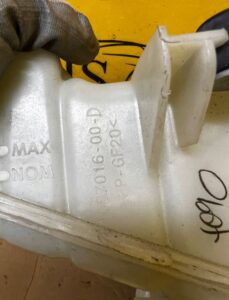 POMPA CHŁODNICZKA ZBIORNIK WYRÓWNAWCZY WODY TESLA MODEL 3 LHD