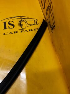 USZCZELKA GUMA PODSZYBIA MASKI KOMORY SILNIKA DACIA LODGY LIFT 2022R