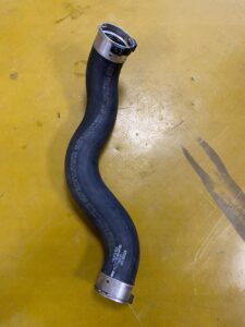 RURA WĄŻ INTERCOOLERA MERCEDES INFINITI 1.5 D