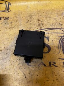 MODUŁ STEROWNIK DRZWI LEWY PRZÓD INFINITI Q30 MERCEDES W246