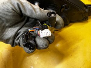 LUSTERKO LEWE 16 PIN KAMERA ASYSTENT RENAULT ESPACE VI EU