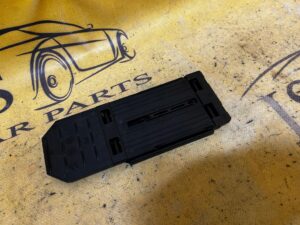 PODPORA KLIN POD KOŁO PEUGEOT 508 I RXH HYBRID4