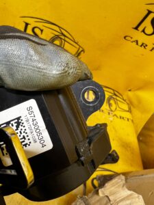 PAS BEZPIECZEŃSTWA TYLNY ŚRODKOWY CZARNY BMW 5 G30 SEDAN