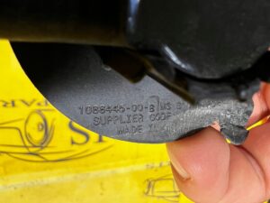 CZUJNIK PARKOWANIA PDC TYŁ MOCOWANIE KOSZYK TESLA MODEL 3 PRZEDLIFT