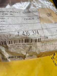 PRZYCISK ODBLOKOWANIA AWARYJNEGO WLEWU PALIWA BMW 2 F45 F46 X1 F48 NOWY OEM