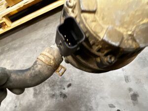 DODATKOWA POMPA POMPKA WĄŻ RURA PRZEWÓD WODY DACIA DOKKER 1.5 BLUE DCI