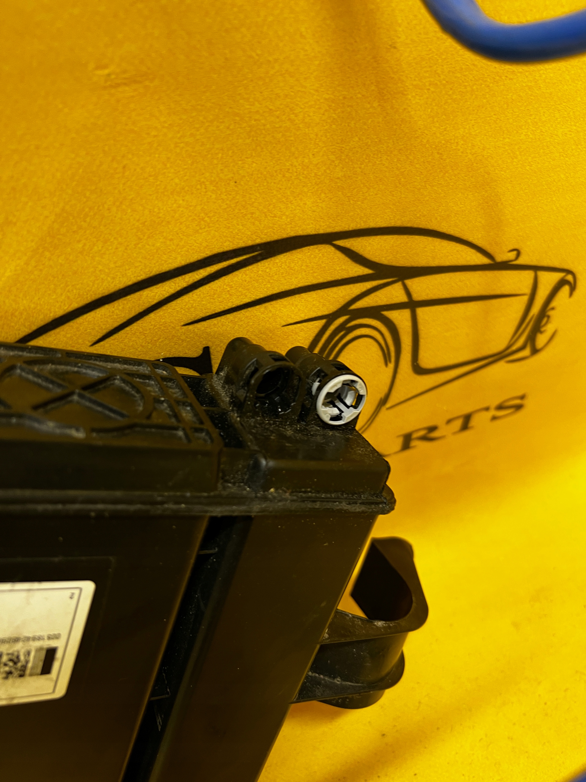 FILTR PALIWA WĘGLOWY FIAT 500 ABARTH 518942460