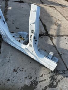 ĆWIARTKA BŁOTNIK POSZYCIE SŁUPEK PRÓG TYŁ PRAWY DACIA SANDERO STEPWAY III 3