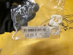 2 X UCHWYT MOCOWANIE PRZEWODU BMW NOWE OEM