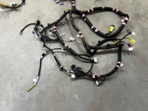 WIĄZKA INSTALACJA WNĘTRZA PODŁOGI LEXUS RX 450H III 3 AL10