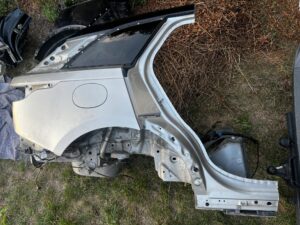 PRAWY TYŁ ĆWIARTKA BŁOTNIK TYLNY PRÓG SŁUPEK RANGE ROVER VELAR L560