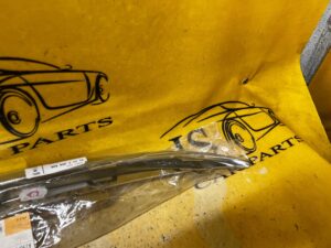 LISTWA ZDERZAKA PRZÓD PRZEDNIEGO PRAWA PRAWY CHROM BMW 3 GT F34 NOWA OEM