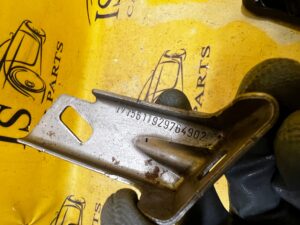 WSPORNIK UCHWYT MOCOWANIE BLASZKA BMW 5 G30