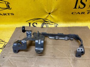 STELAŻ MOCOWANIE LISTWY WTRYSKOWEJ DACIA SANDERO III 2023R