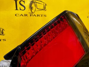 LAMPA LEWY TYŁ W BŁOTNIK PEUGEOT 5008 II P87