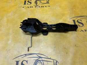 WSPORNIK KLAMKI ZEWNĘTRZNEJ DRZWI TYŁ PRZÓD PRAWY DACIA SANDERO III