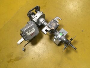 KOLUMNA WSPOMAGANIE KIEROWNICY NISSAN E-NV200 EURO