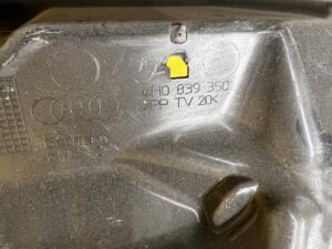 OSŁONA ZAMKA DRZWI TYŁ PRAWY AUDI A8 D4